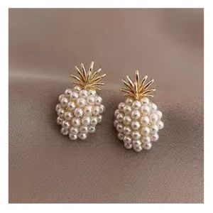 Pineapple stud earrings
